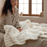 3D Wool Bubble Blanket Sofa Bed - Soft and Cute White Sofa Bed Room Decoration Blanket - Luxurious Soft and Comfortable Cloud Blanket Gift for Women, Lightweight, Off White, 50 inches x 60 inches