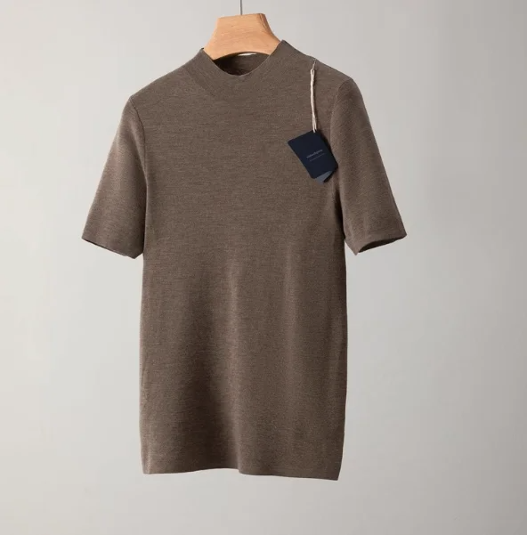 Neutral wool fashionable T-shirt